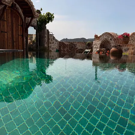Luxury Stone With Salt Water Pool And Jacuzzi Vila *