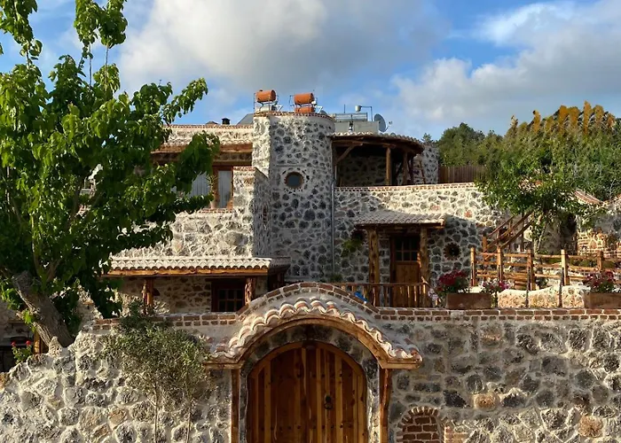 Luxury Stone With Salt Water Pool And Jacuzzi Vilă Kayakoy